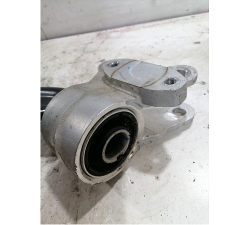 Рычаг передний левый 