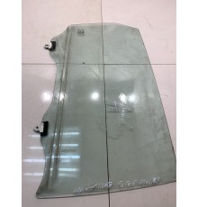 Стекло двери (переднее, правое)