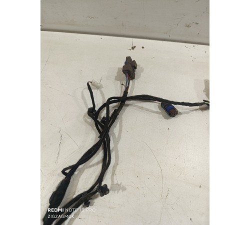 Электропроводка двери задняя левая