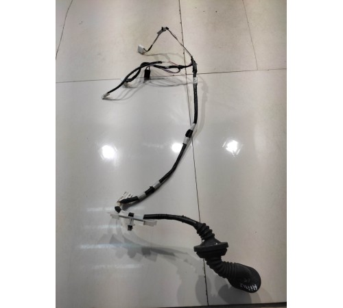 Электропроводка двери (задняя, правая)