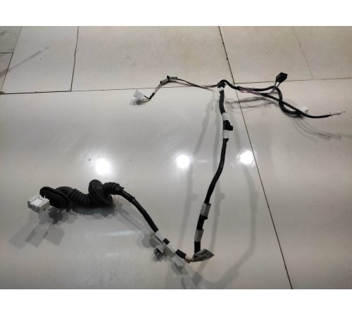 Электропроводка двери (задняя, правая)