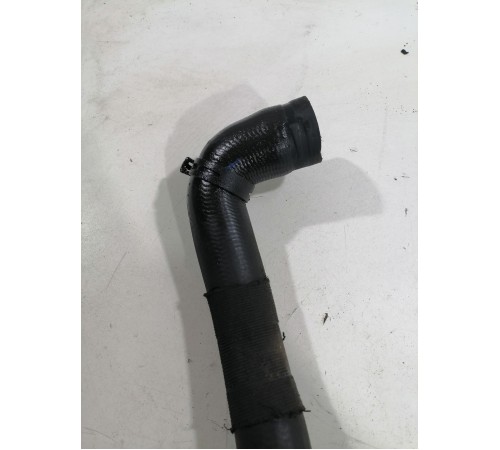 Патрубок системы охлаждения