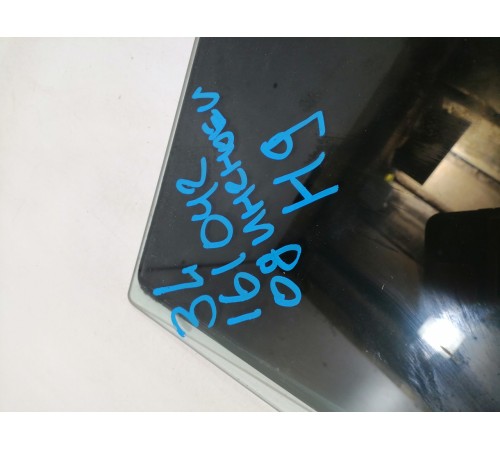 Стекло двери заднее левое