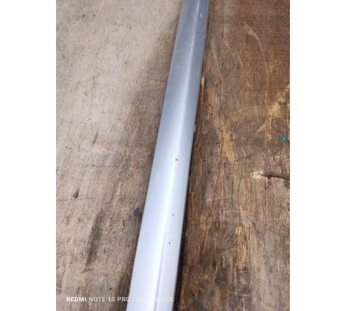 Молдинг двери передний левый