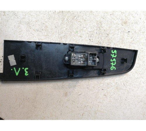 Кнопка стеклоподъемника задняя левая