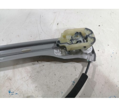 Стеклоподъемник двери задний правый