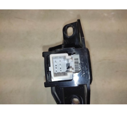 кнопка омывателя фар