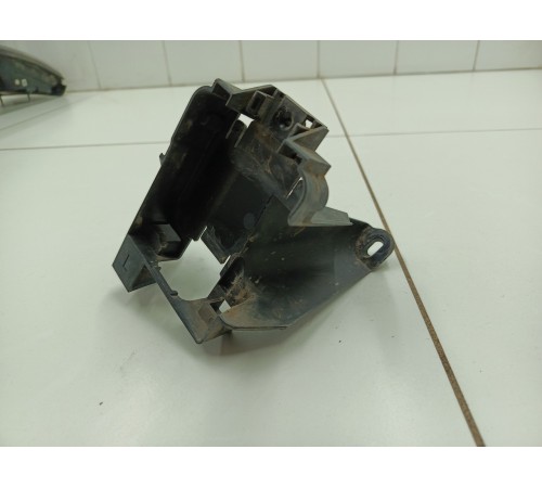 Кронштейн крепление датчика слепых зон задний левый