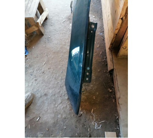 Крыло переднее правое