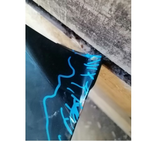 Крыло переднее правое