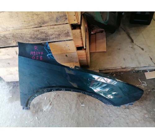 Крыло переднее правое