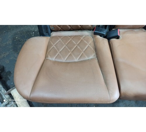 Задний ряд сидений