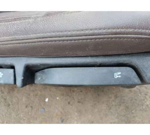 Сиденье переднее правое