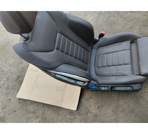 Сиденье переднее правое