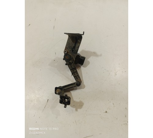 Датчик высоты дорожного просвета задний левый