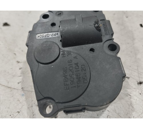 Моторчик привода заслонок отопителя