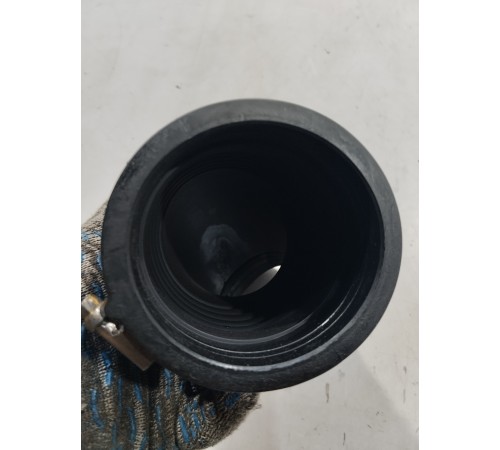 Впускной патрубок воздушного фильтра