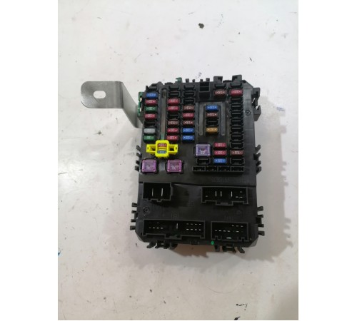 Блок предохранителей салона