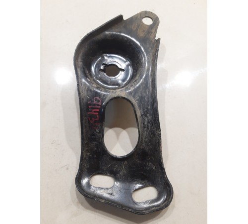 Кронштейн(крепление) кузова левый