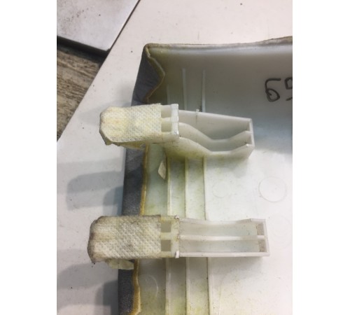 Обшивка стойки (верхняя, левая)