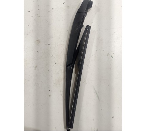 Поводок стеклоочистителя (задний)