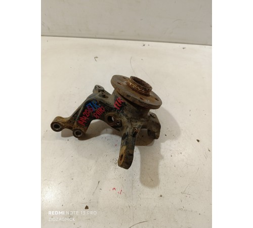 Кулак поворотный передний правый