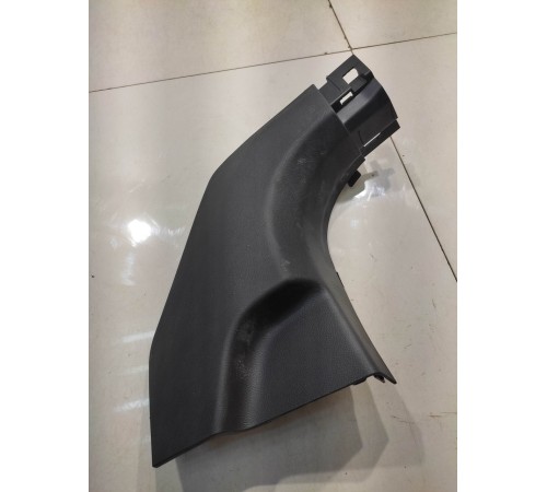 Накладка порога передняя левая угол