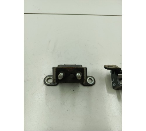 Комплект петель двери багажника