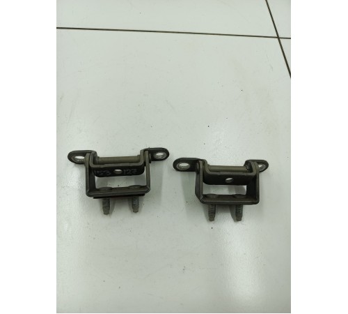 Комплект петель двери багажника