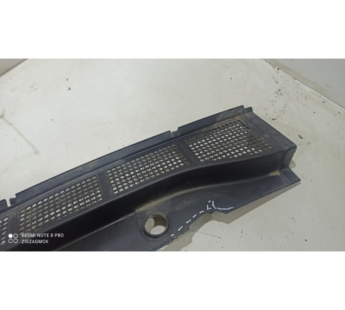 Накладка жабо левая