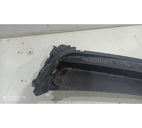 Накладка жабо левая