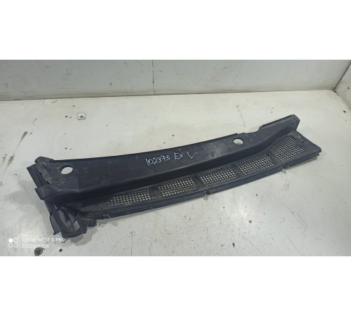 Накладка жабо левая