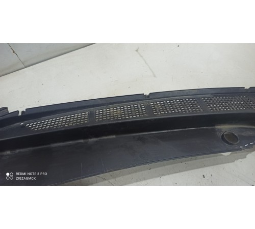 Накладка жабо левая