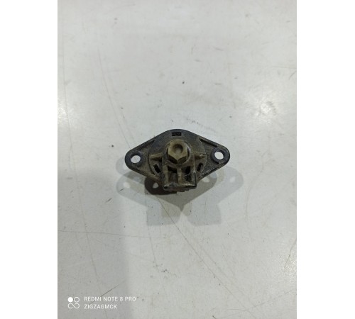 Кронштейн фары правый