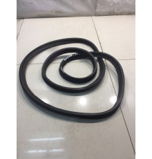 Уплотнитель багажника