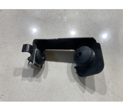 Кронштейн(крепление) корпуса воздушного фильтра