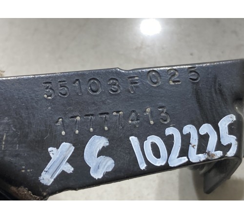 Кронштейн(крепление) корпуса воздушного фильтра