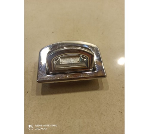 Петля багажника