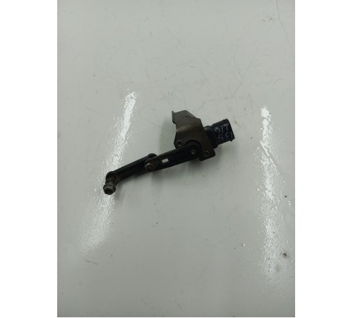 Датчик высоты дорожного просвета передний левый