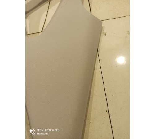 Обшивка задней стойки(правая)