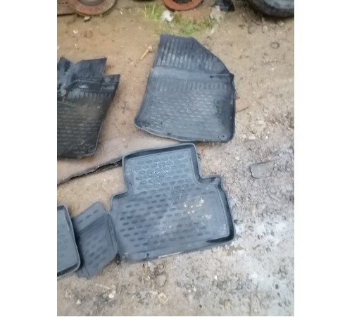 Комплект ковриков салона