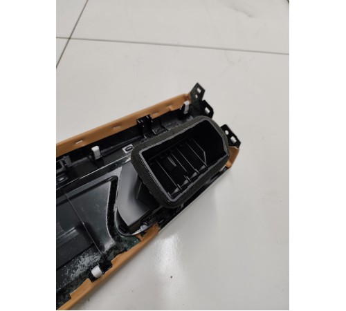 Накладка торпедо декоративная с дефлектором