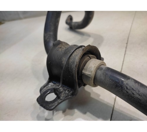 Стабилизатор передний