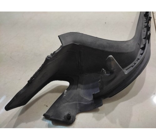 Накладка лобового стекла (правая)