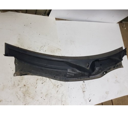 Жабо планка под лобовое стекло