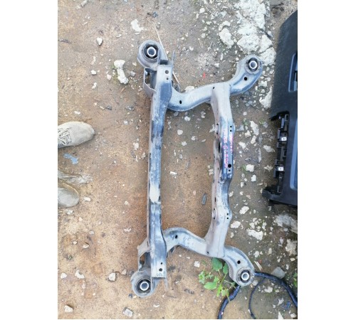 Подрамник задний