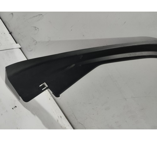 Накладка рамки двери (задняя левая)