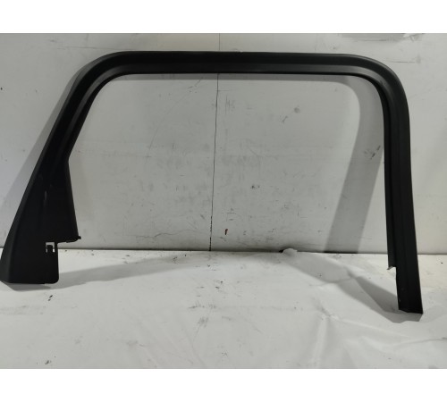 Накладка рамки двери (задняя левая)