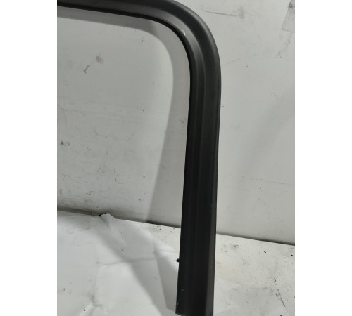 Накладка рамки двери (задняя левая)