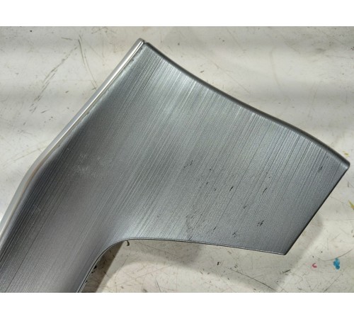 Накладка обшивки двери передняя правая